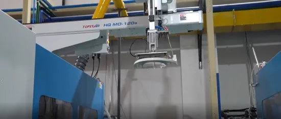 3/5 Axis Full Servo Industrial Arm Robot Injection Molding Machine Robot 